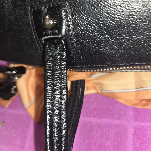 Coach Signature Tote Purse - Picture 13 of 16